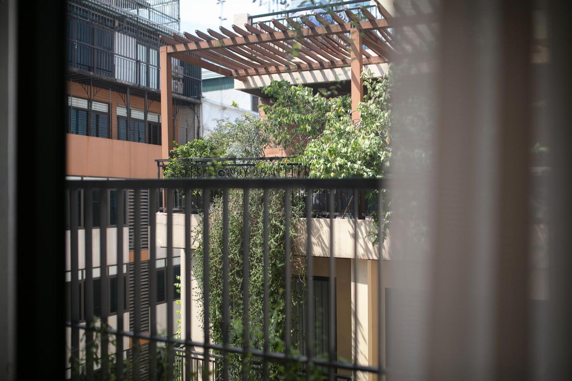 Hb Serviced Apartment - Lac Long Quan Ханой Екстериор снимка