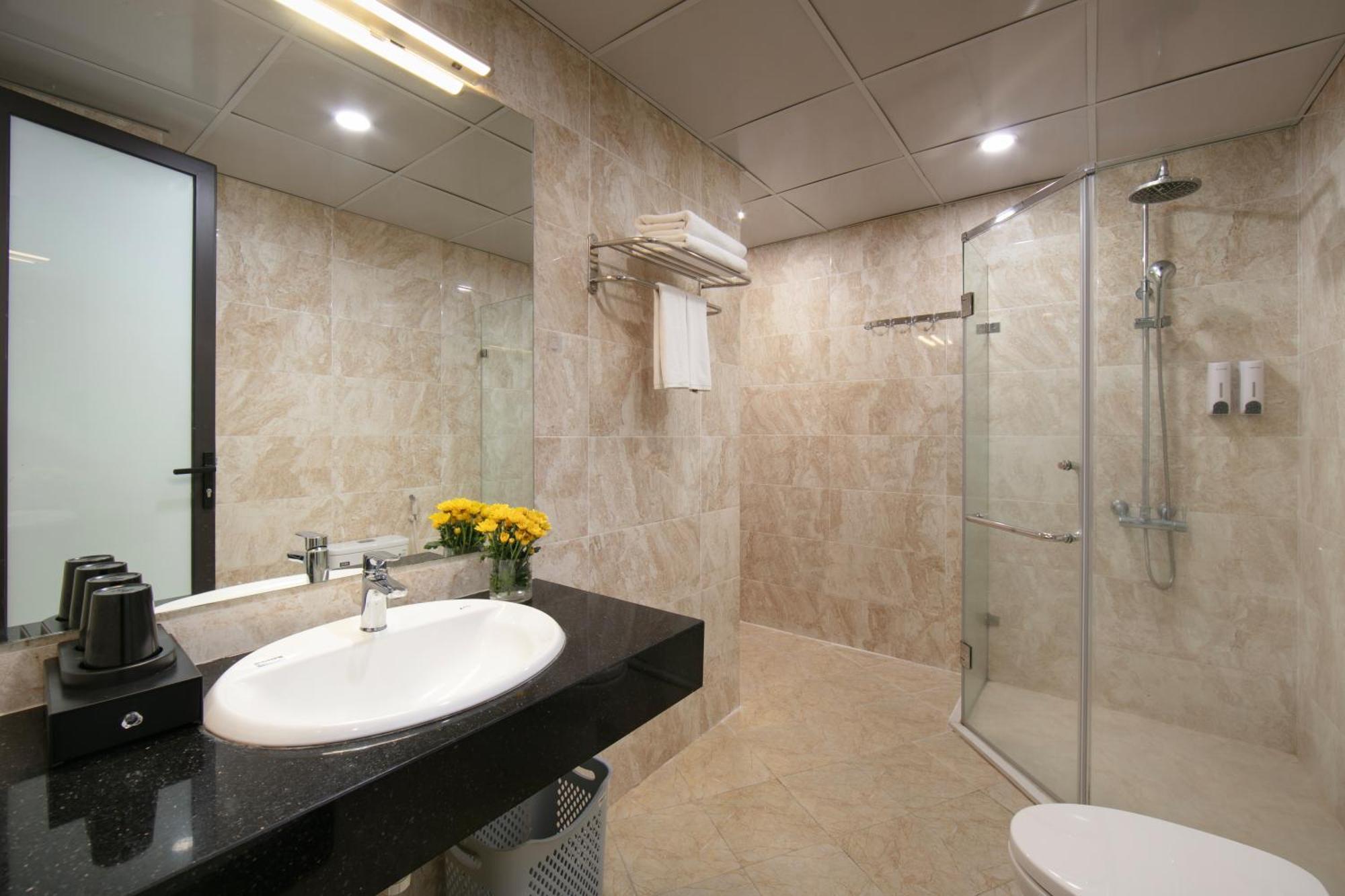 Hb Serviced Apartment - Lac Long Quan Ханой Екстериор снимка